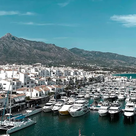 아파트 2br Puerto Banus Premium Location *