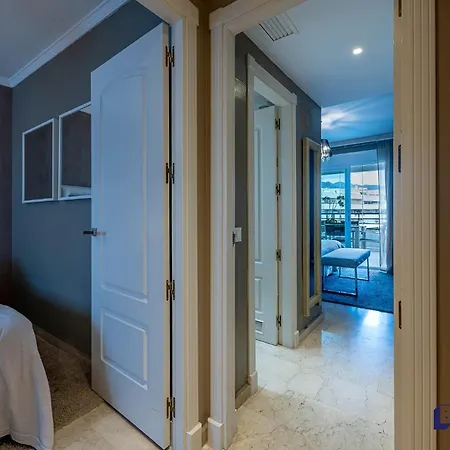 2br Puerto Banus Premium Location Apartment *