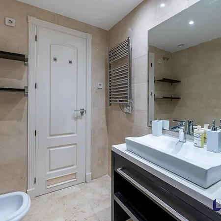 2br Puerto Banus Premium Location Apartment