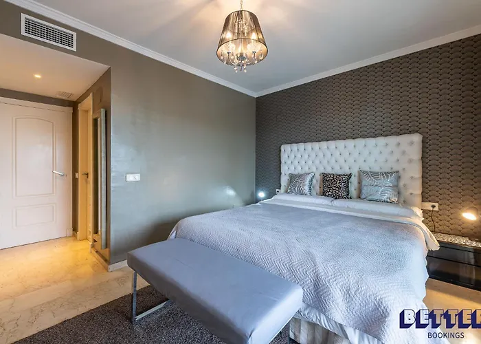 아파트 2br Puerto Banus Premium Location *